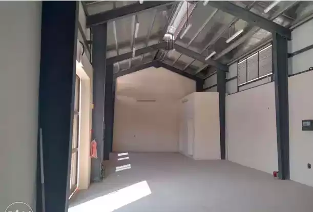 商业的 就绪物业 U/F 店铺  出租 在 多哈 #7329 - 1  image 